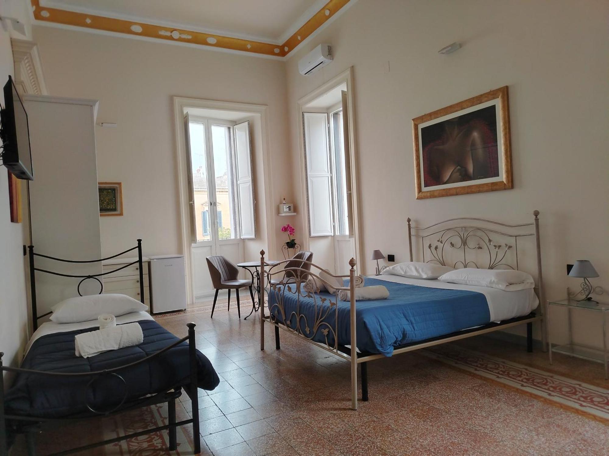 Palazzo Castellano Bed & Breakfast Lecce Exterior photo